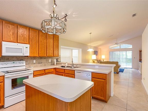 3rd image of 762 Orange Cosmos Blvd