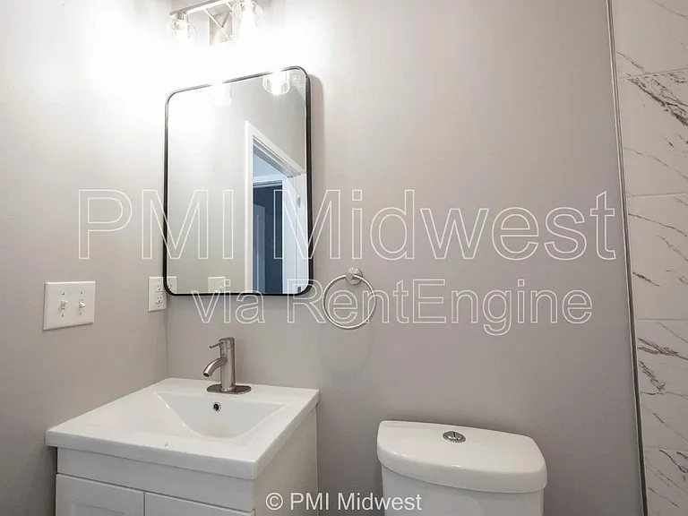 1841 Montcalm St #B — Photo 11