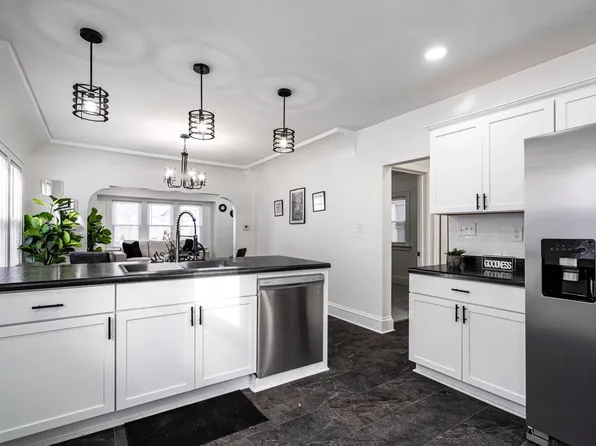 4550 North 37th STREET, Milwaukee, WI 53209