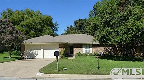 1st image of 3923 Firethorn Dr