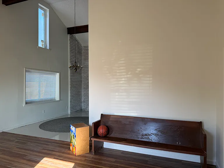 48 Traminer Dr — Photo 10