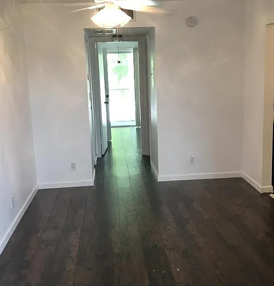 700 Village Green Ct #302 — Photo 25