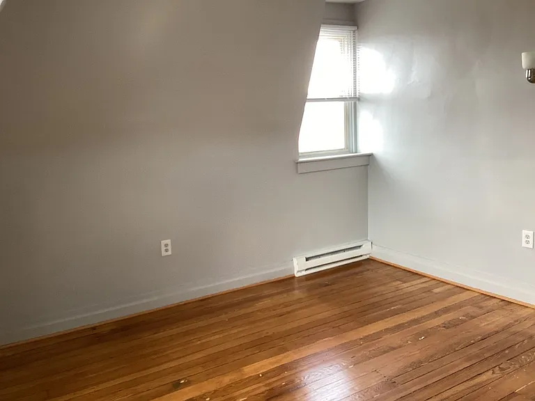 39-43 E Main St — Photo 15