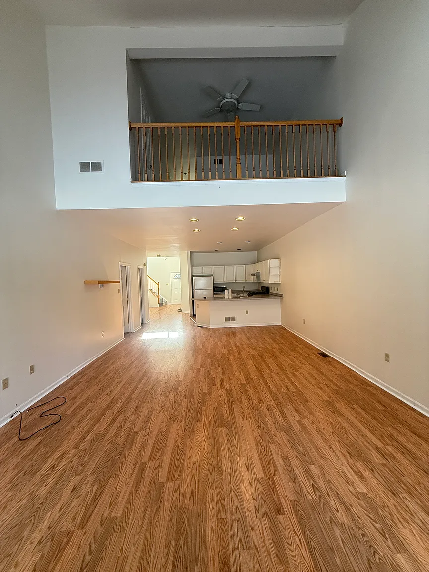 35 Degas Cir photo 1