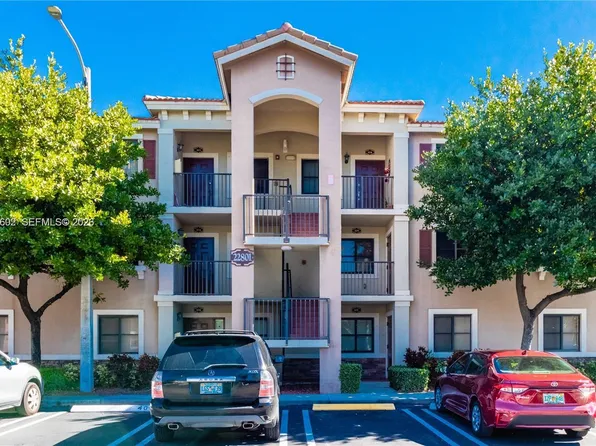 22801 SW 88th Pl Unit 204, Cutler Bay, FL 33190