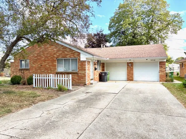 332 Lacombe Dr, Maumee, OH 43537