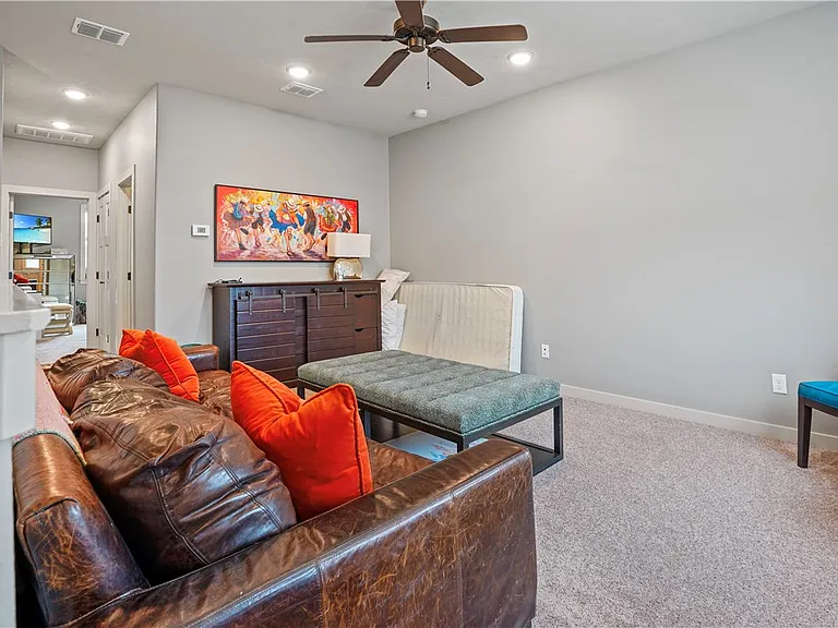 2711 Talsworth Dr — Photo 15