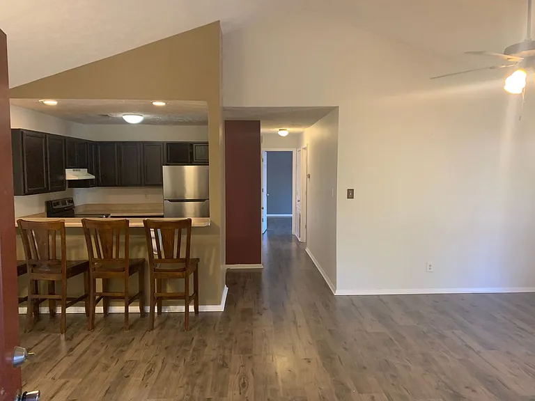 1820-6 Tryon Dr — Photo 35
