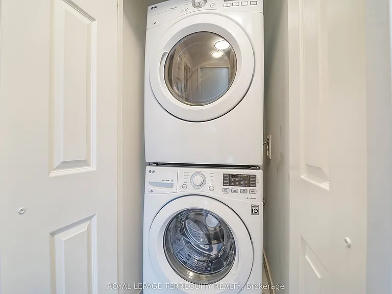 11611 Yonge St #728 — Photo 27