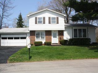 446 Carlsam Dr, Rochester, NY 14609