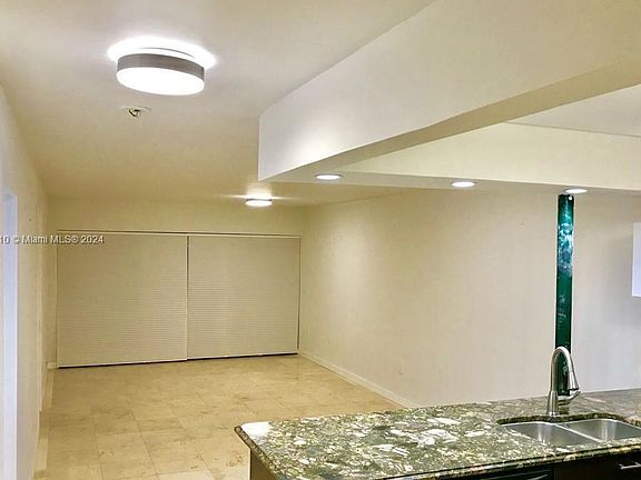 3rd image of 3944 NE 167th St APT 405