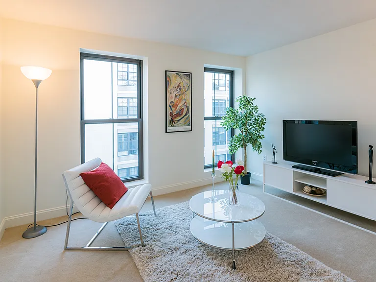 20 2nd St #428 — Photo 6