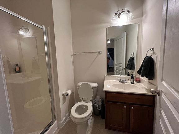 First Floor-Full Bath