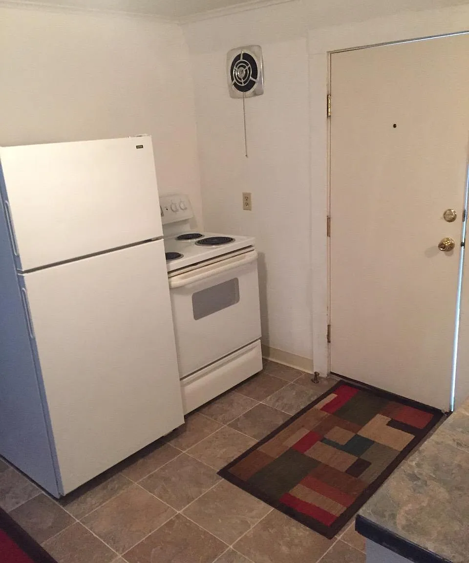1 bed, $1,100 — Photo 4