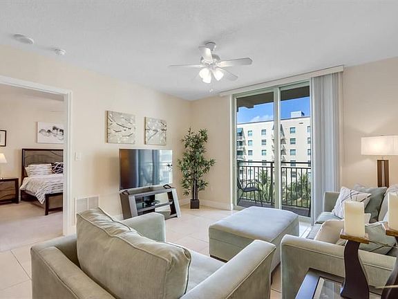 4th image of 610 Clematis St APT 625