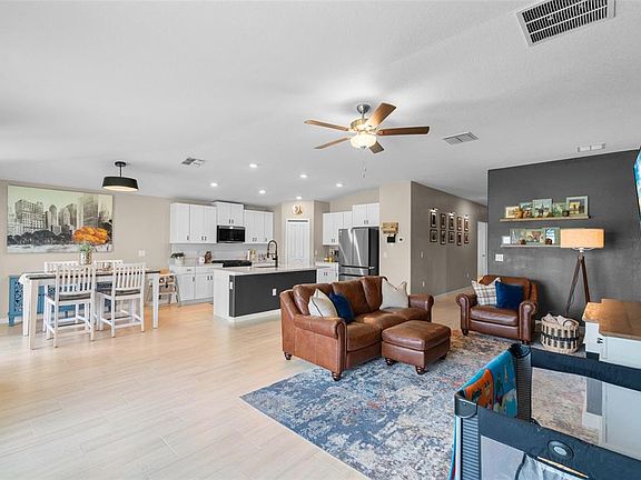 2nd image of 13608 Sunset Sapphire Ct