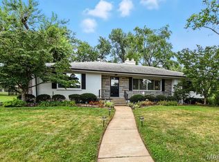 22 Tealwood Dr, Saint Louis, MO 63141