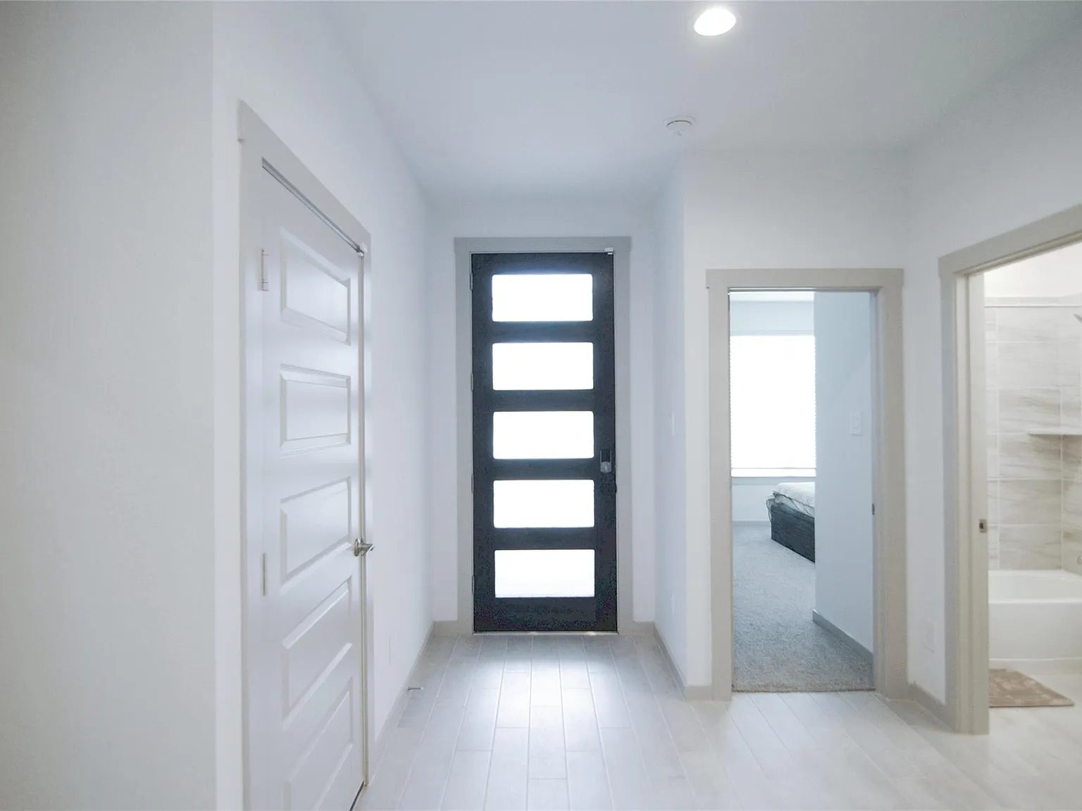 4 bed, 3.0 bath, 2246 sqft, $2,500 — Photo 3