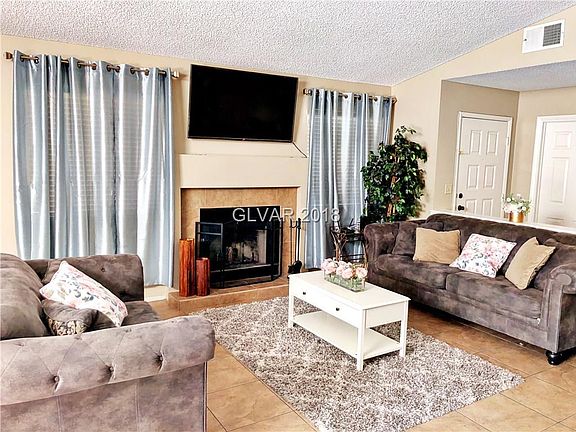 4th image of 2264 Ray Kanel Dr