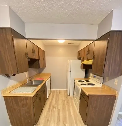 2227 A St #4 Photo 1