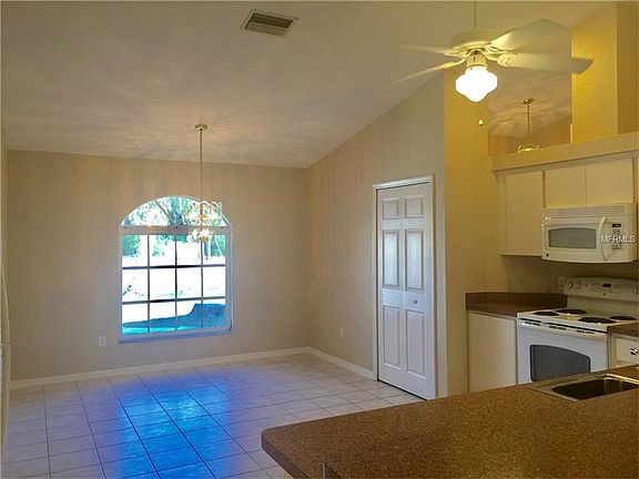 4th image of 4043 Wall Ln