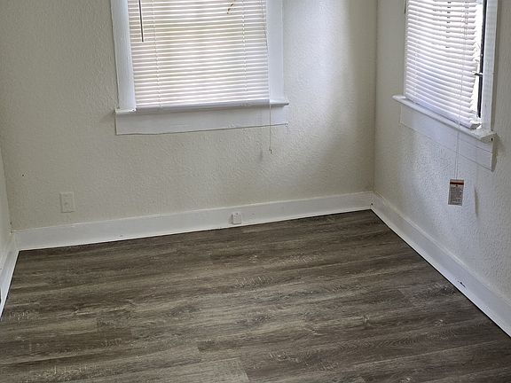 4th image of 2116 McMillan St