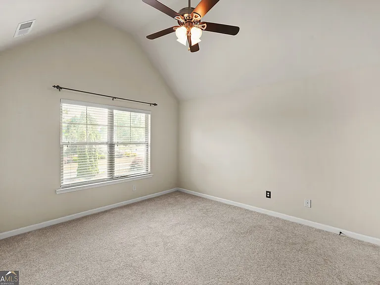 882 Nestling Dr — Photo 32