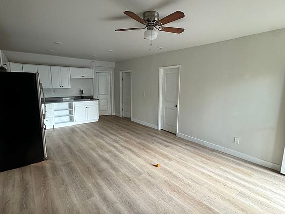 3rd image of 4051 69th St #2