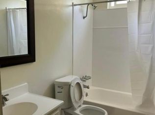 8820 Owensmouth Ave #14, Canoga Park, CA 91304