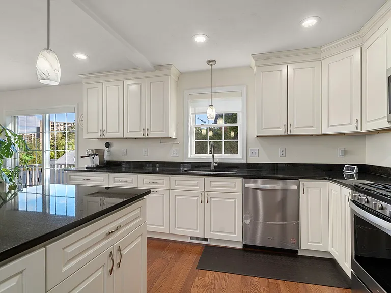 4 Cherry Blossom Cir — Photo 8