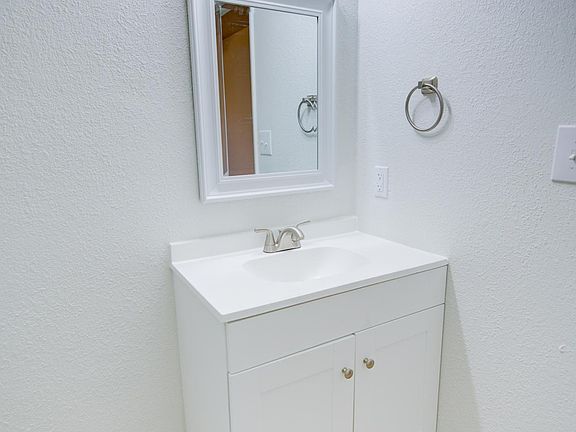 5th image of 3208 Nashville Ct #3208