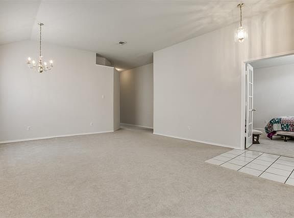 5th image of 612 Coal Creek Dr