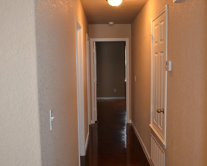 1421 Hopi Trl — Photo 8