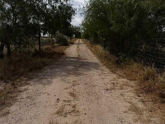 3rd image of 24968 N Fm 681
