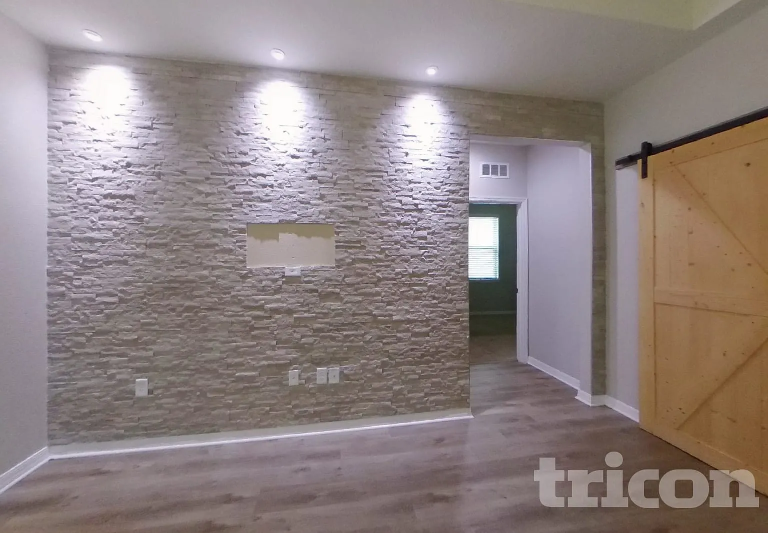 2837 E Lake Pointe Drive Kissimmee FL — Photo 2