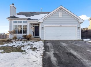 5652 Karakul Ter, Roscoe, IL 61073