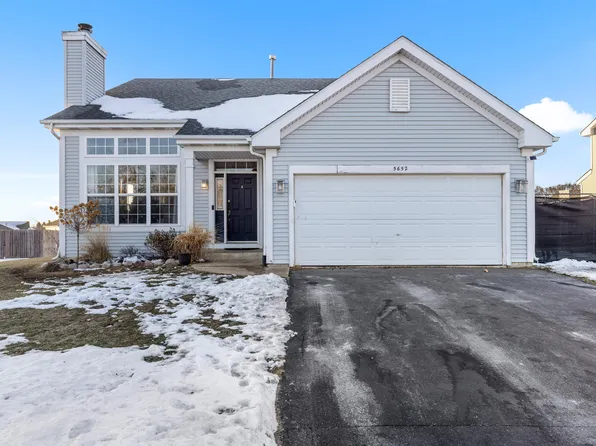 5652 Karakul Ter, Roscoe, IL 61073