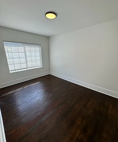 5034 N Missouri Ave — Photo 24