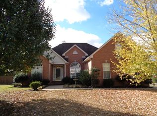1000 Whitley Pl, Hendersonville, TN 37075