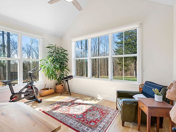 5th image of 8012 Poplar Ridge Ln