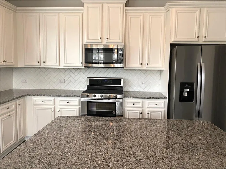 4250 Spruce Pine Aly — Photo 4