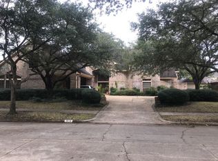 3818 Springhill Ln, Sugar Land, TX 77479