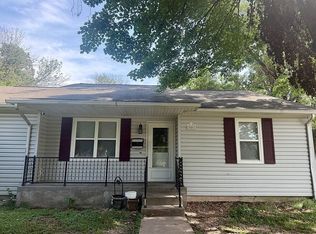 406 E Benton St, Windsor, MO 65360