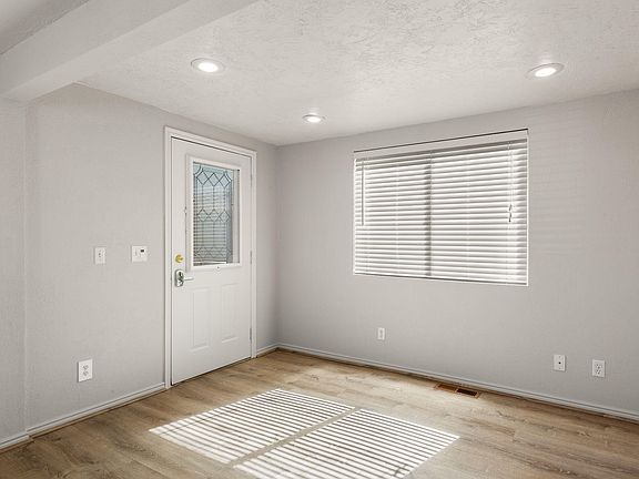 3rd image of 1150 W Red Hills Pkwy Unit 119