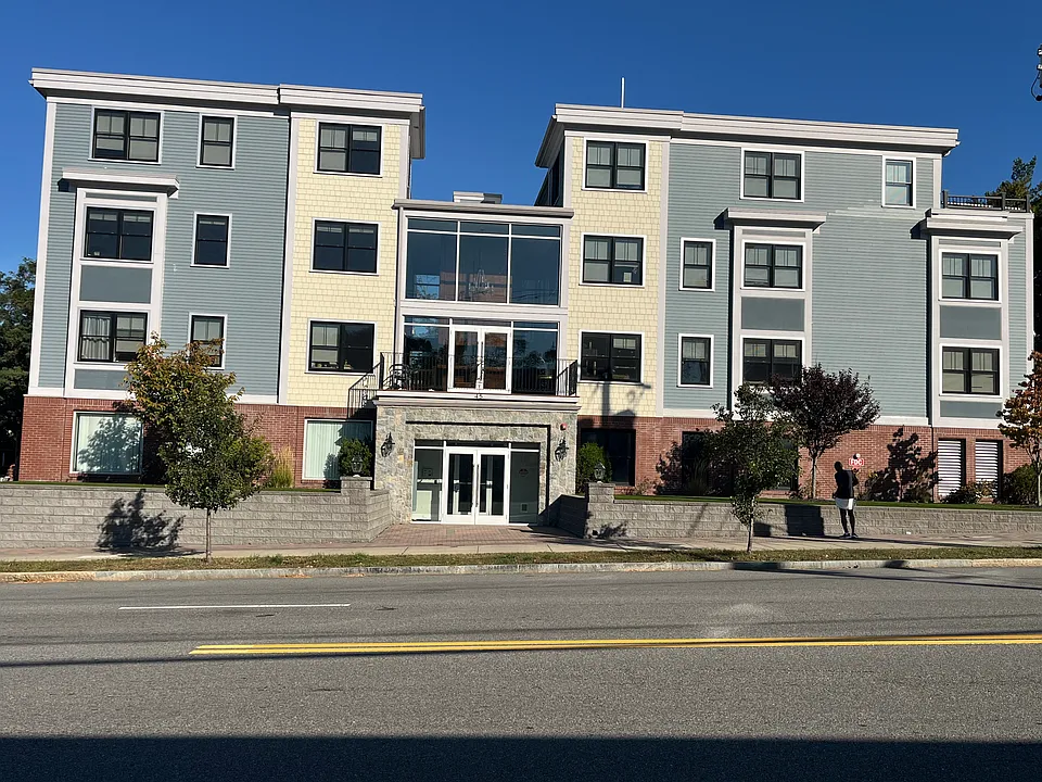 45 Spring St #7