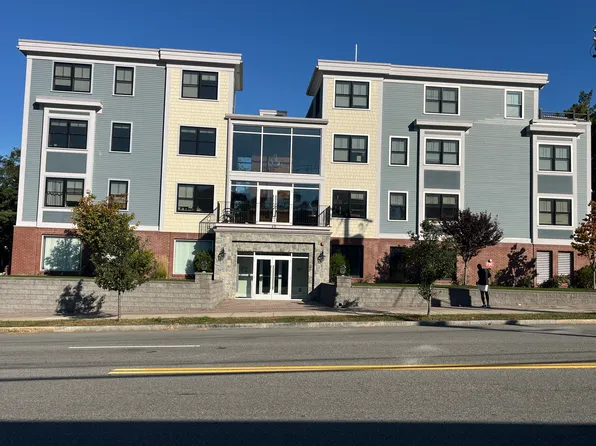 45 Spring St #7, West Roxbury, MA 02132