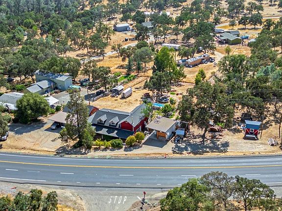 2nd image of 3281 Highway 140