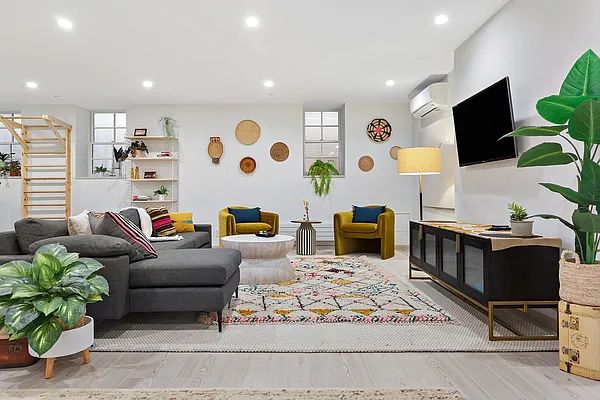 Sold by Corcoran | media 15