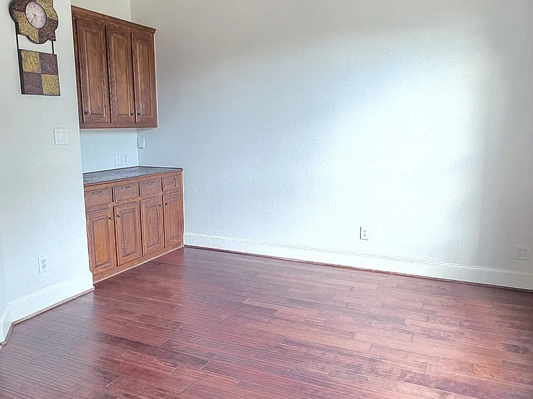 1001 Llano Trce — Photo 7