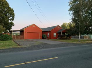 1620 N 2nd St, Silverton, OR 97381